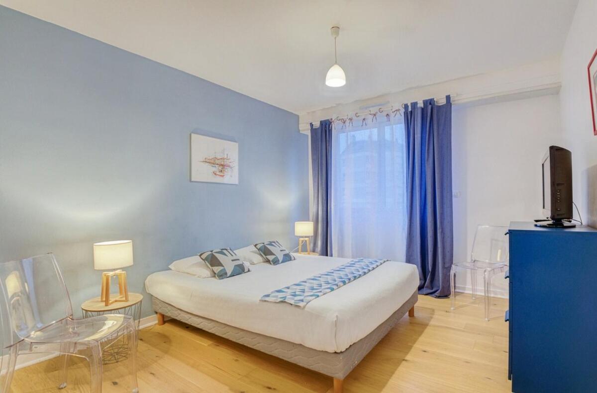 Le Fougeres - 2 Chambres, Garage Prive 렌 외부 사진